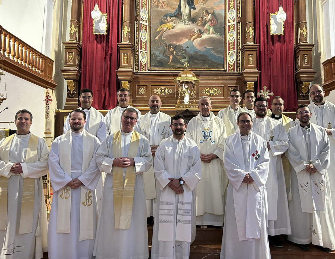 Reunión de los sacerdotes más jóvenes de la diócesis
