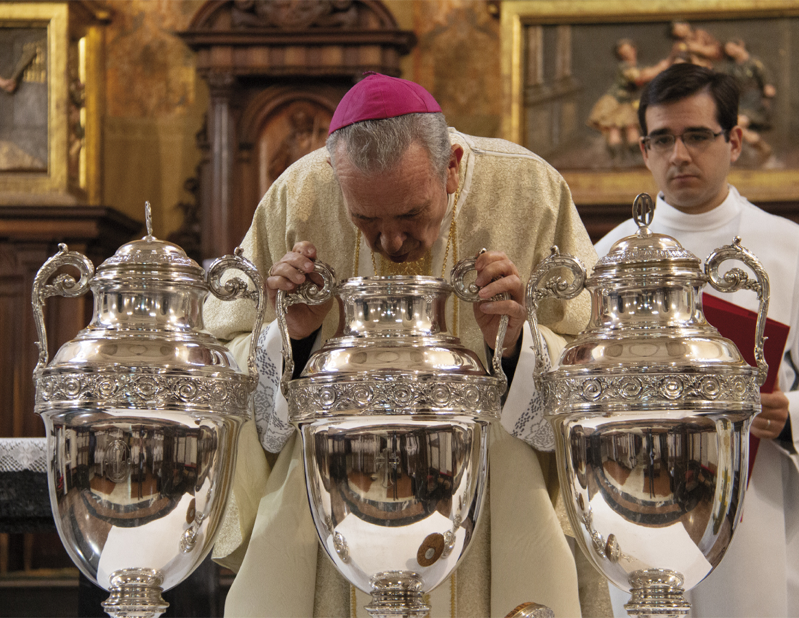 «Sólo desde el amor nuestro sacerdocio será creible»