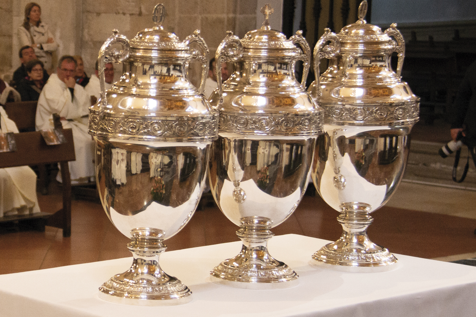 La misa crismal será a las doce  del Miércoles Santo en la catedral