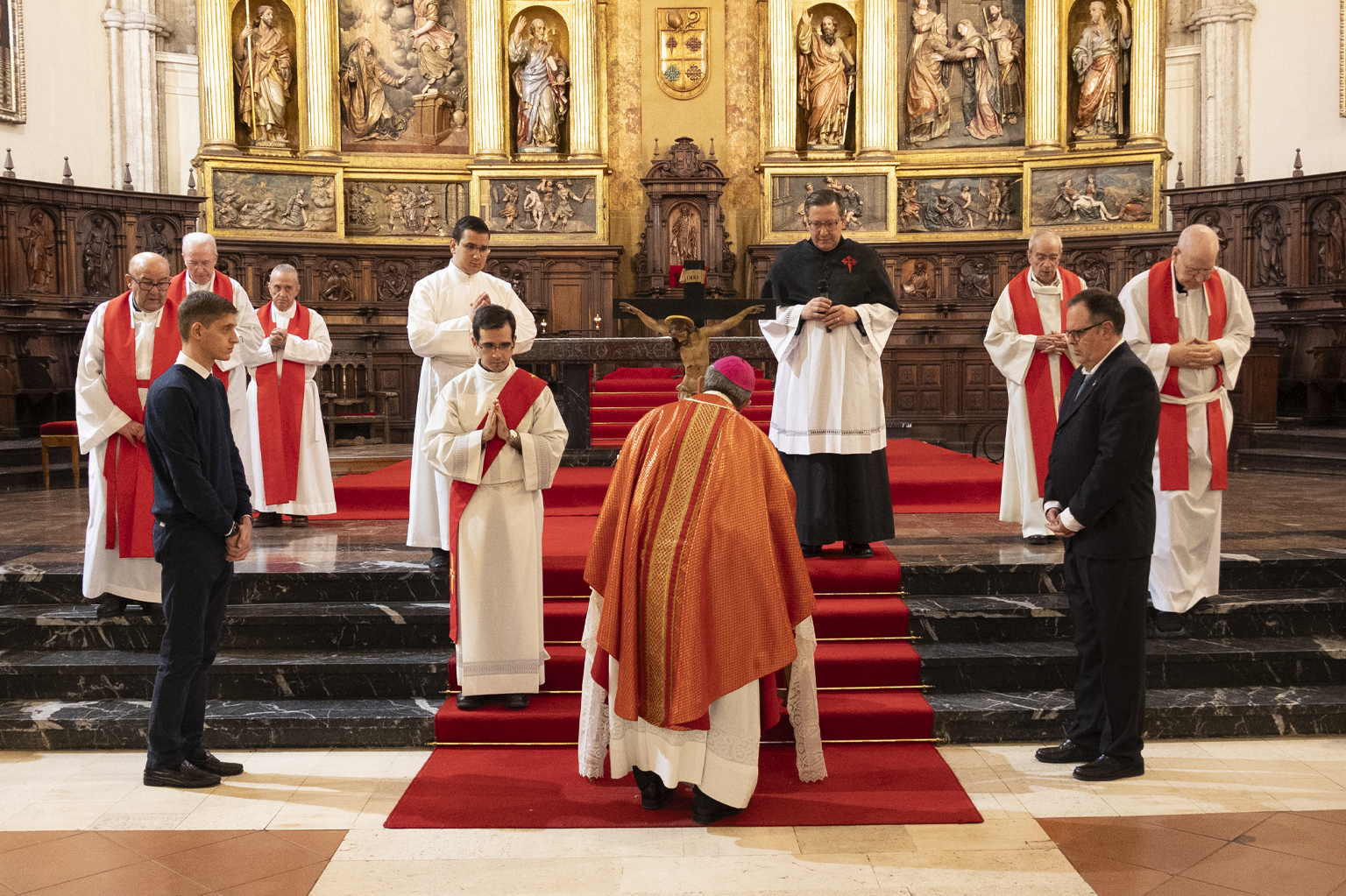 «Acompañar». Viernes Santo